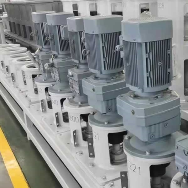 攪拌器安裝現（xiàn）場