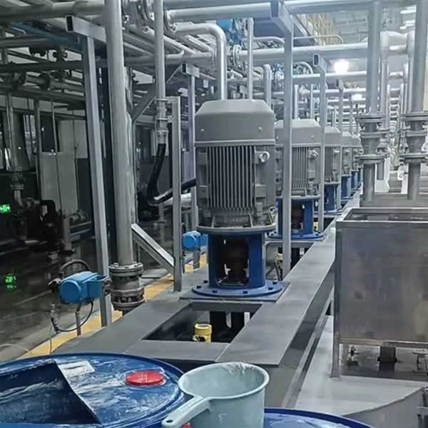 攪拌設（shè）備安裝現場